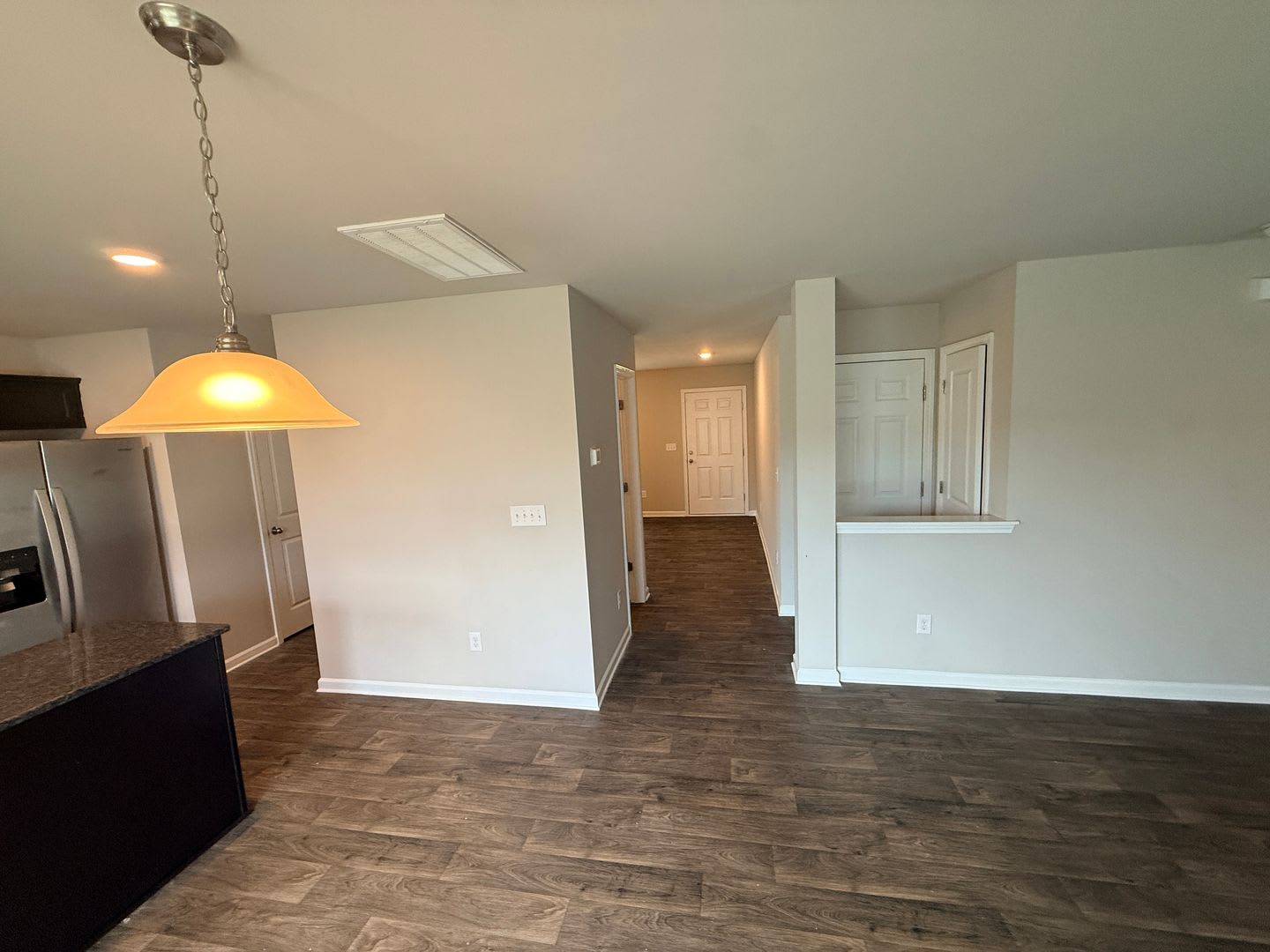 Beautiful Home minutes from the airport! – photo 3