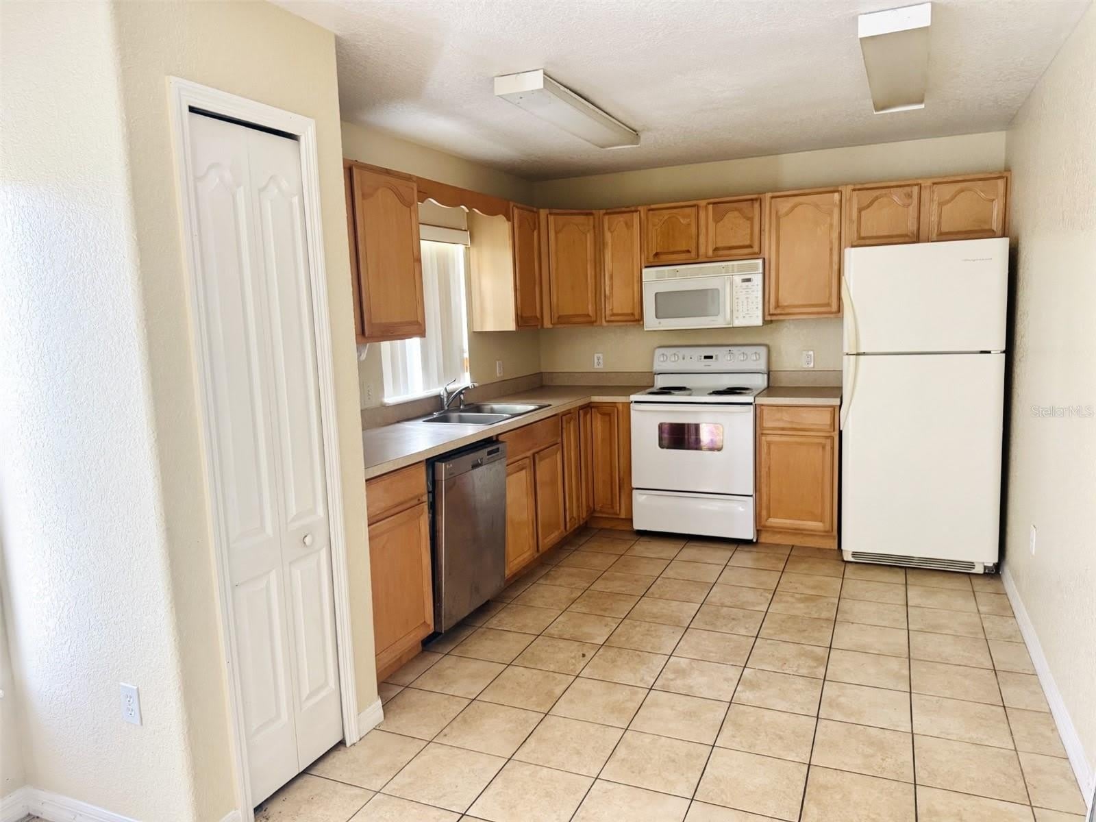 111 CASSINO Way – photo 4