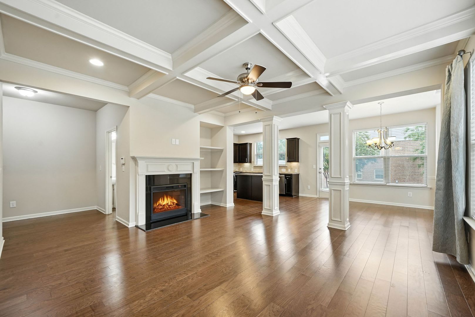 Gorgeous End Unit Townhome! – photo 2