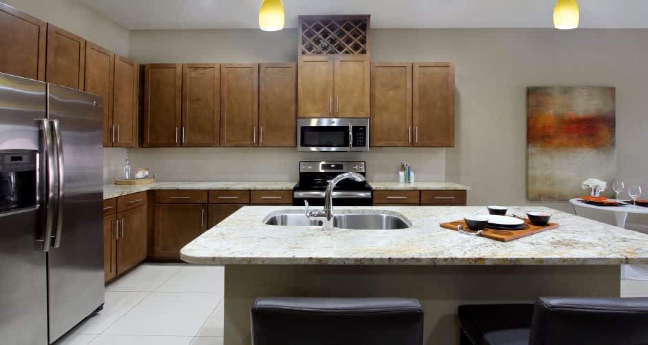 Country Club Village – photo 3