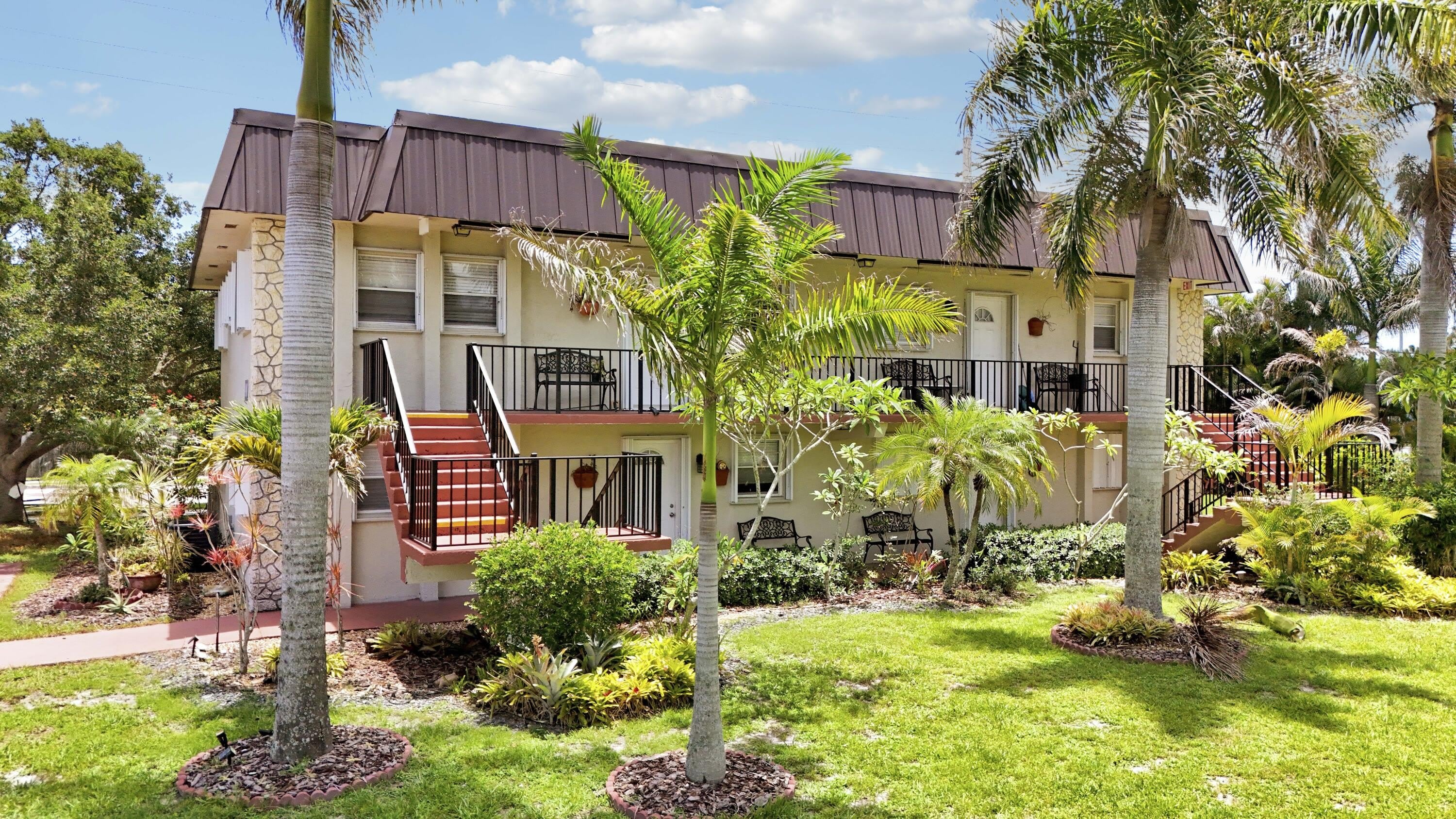 400 Fern Street – photo 2