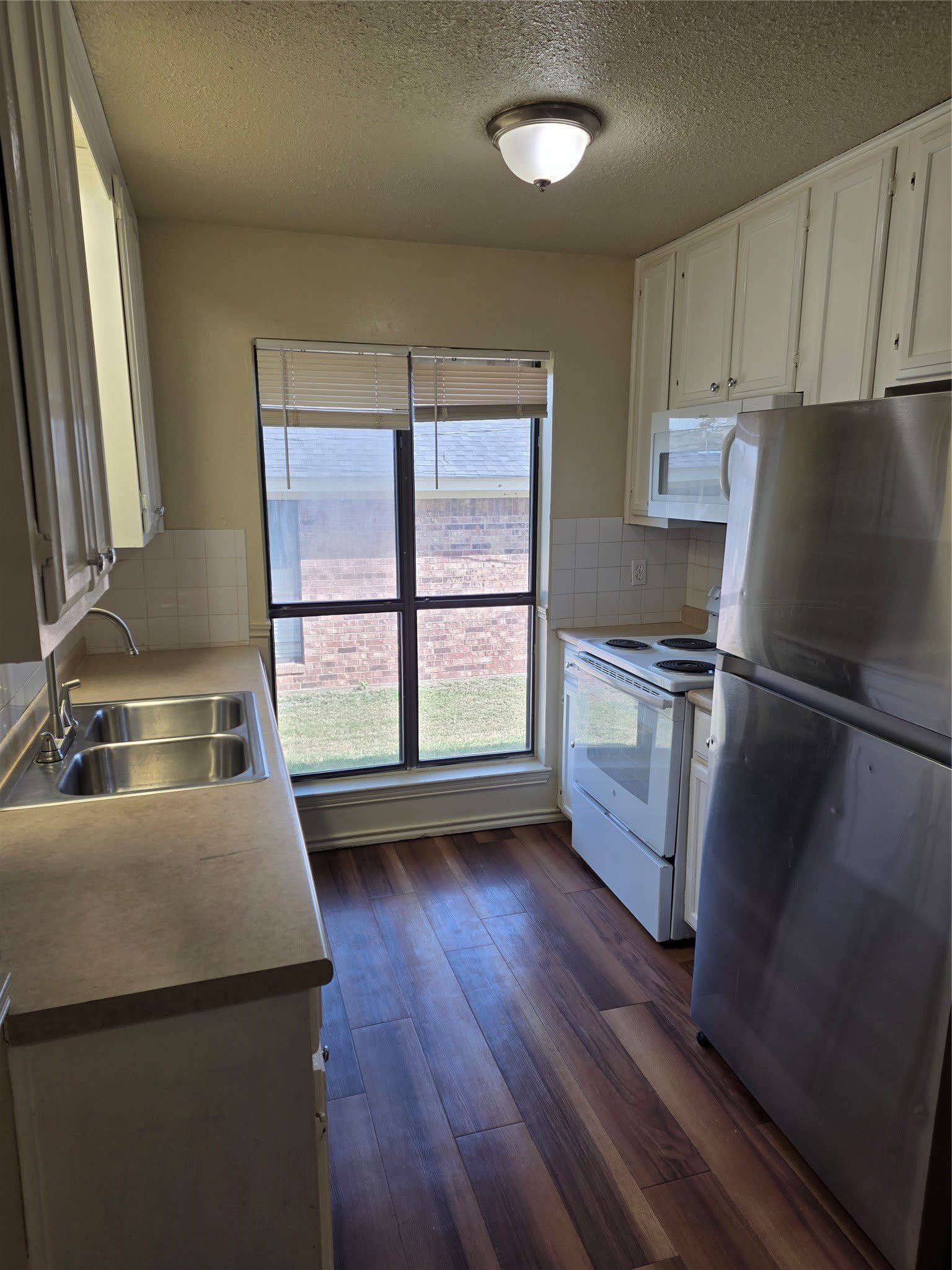 1014 Harbor Lakes Drive – photo 3