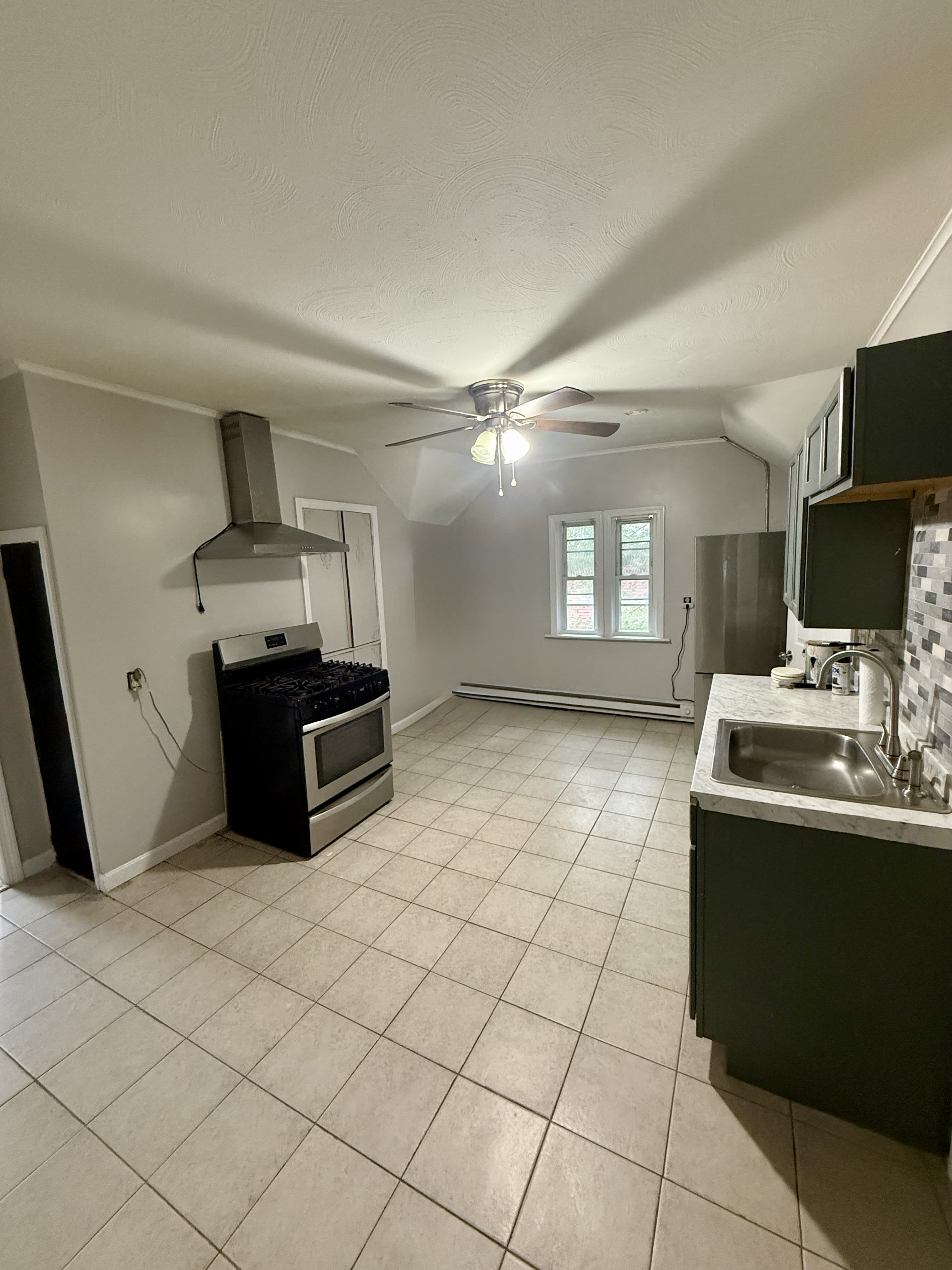94 Cumerford Street – photo 3
