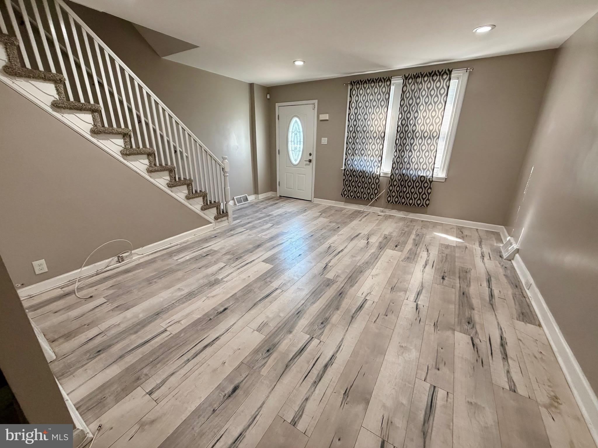 6527 TULIP Street – photo 2