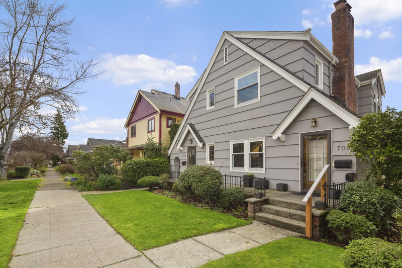 709 N 68th St – photo 1