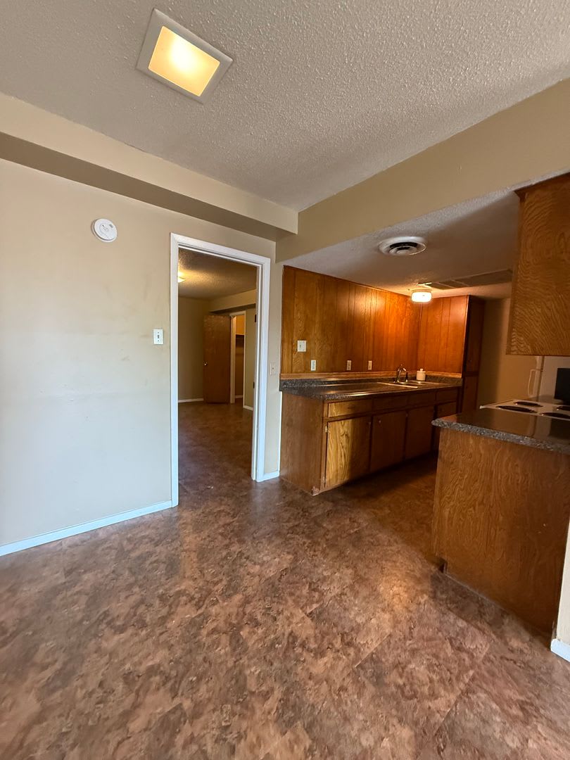 COMING SOON!!! Adorable 1/1 in the heart of Weatherford – photo 5