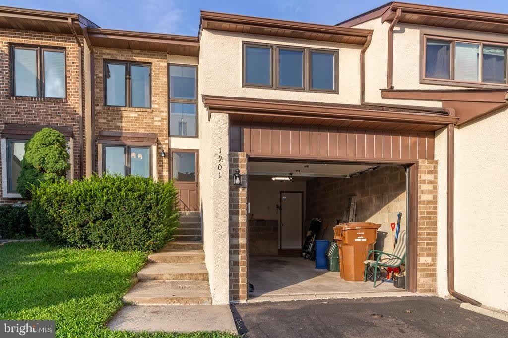1901 Monroe Lane – photo 2