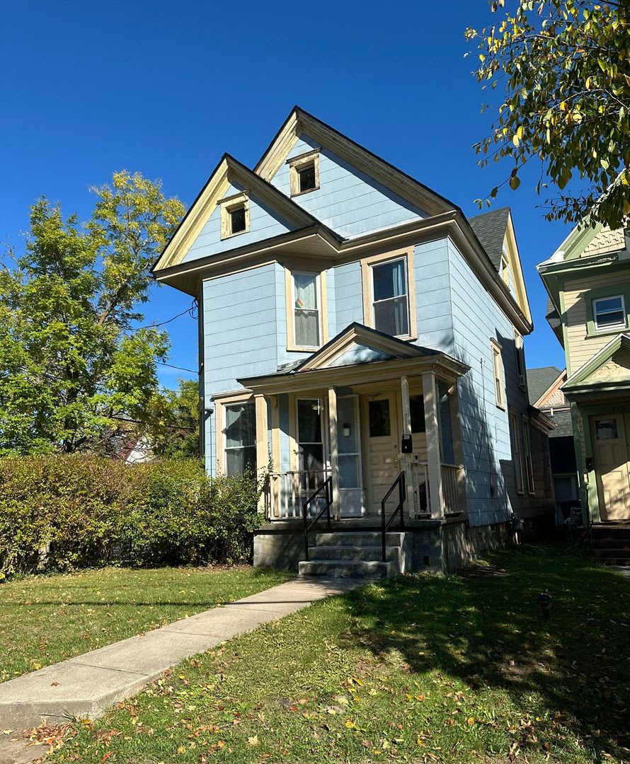 711 S Beech – photo 2