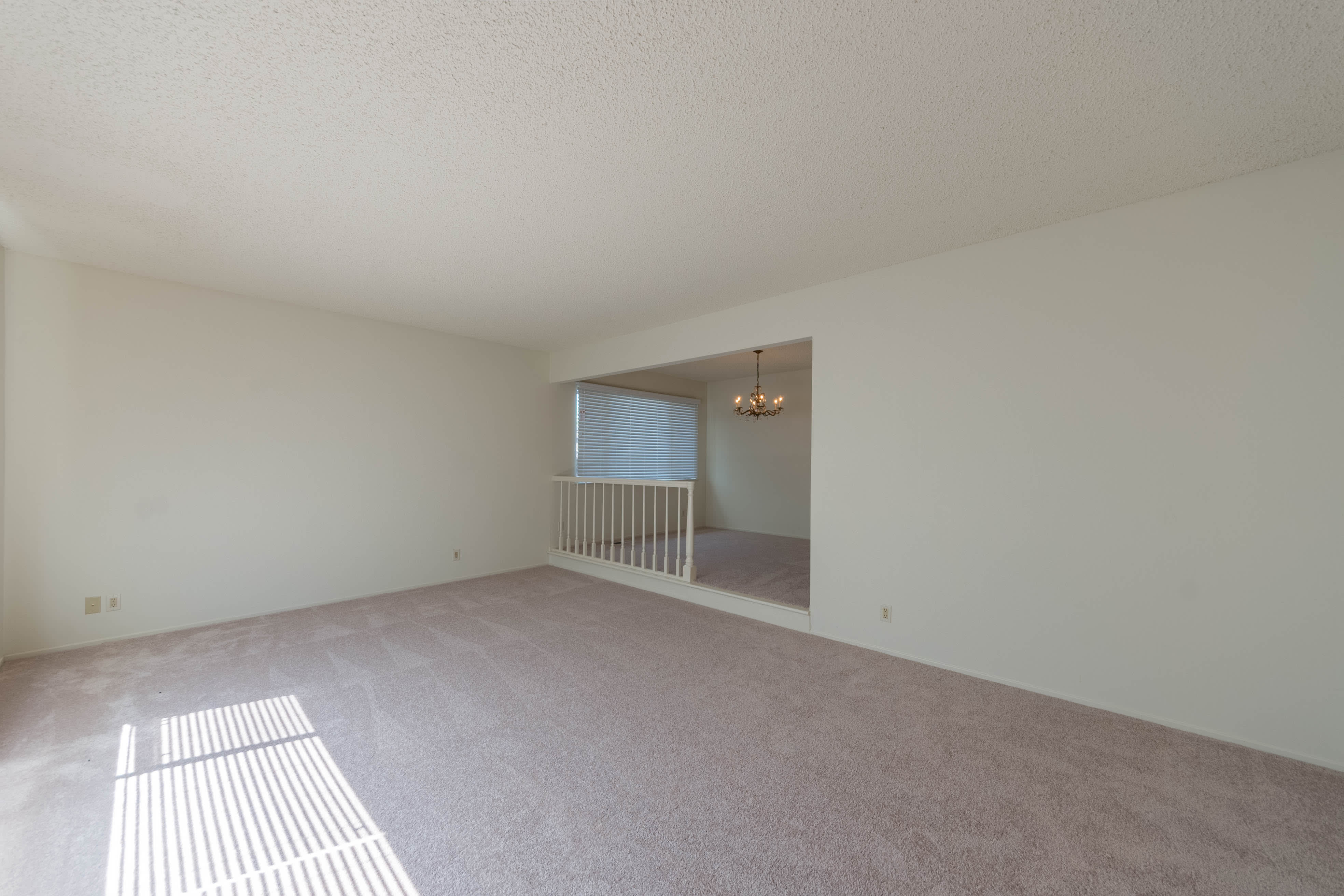 2015 Hull Ave – photo 3