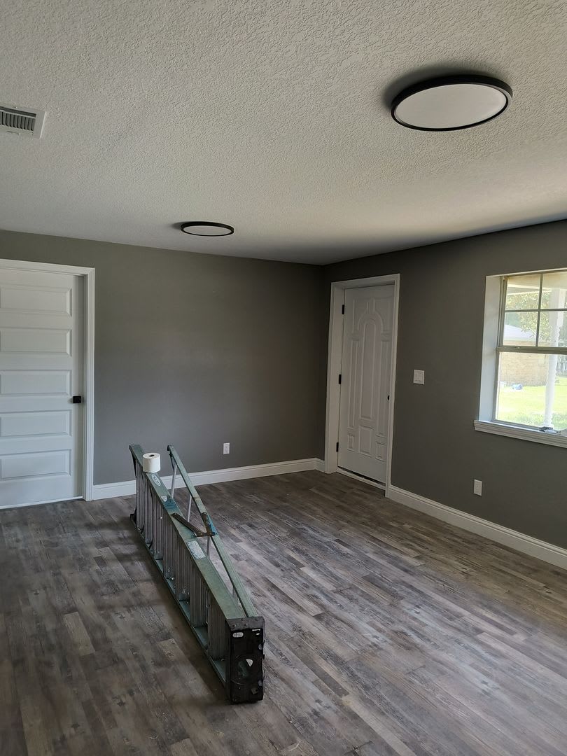 2 bedroom 1 bath House for rent – photo 2