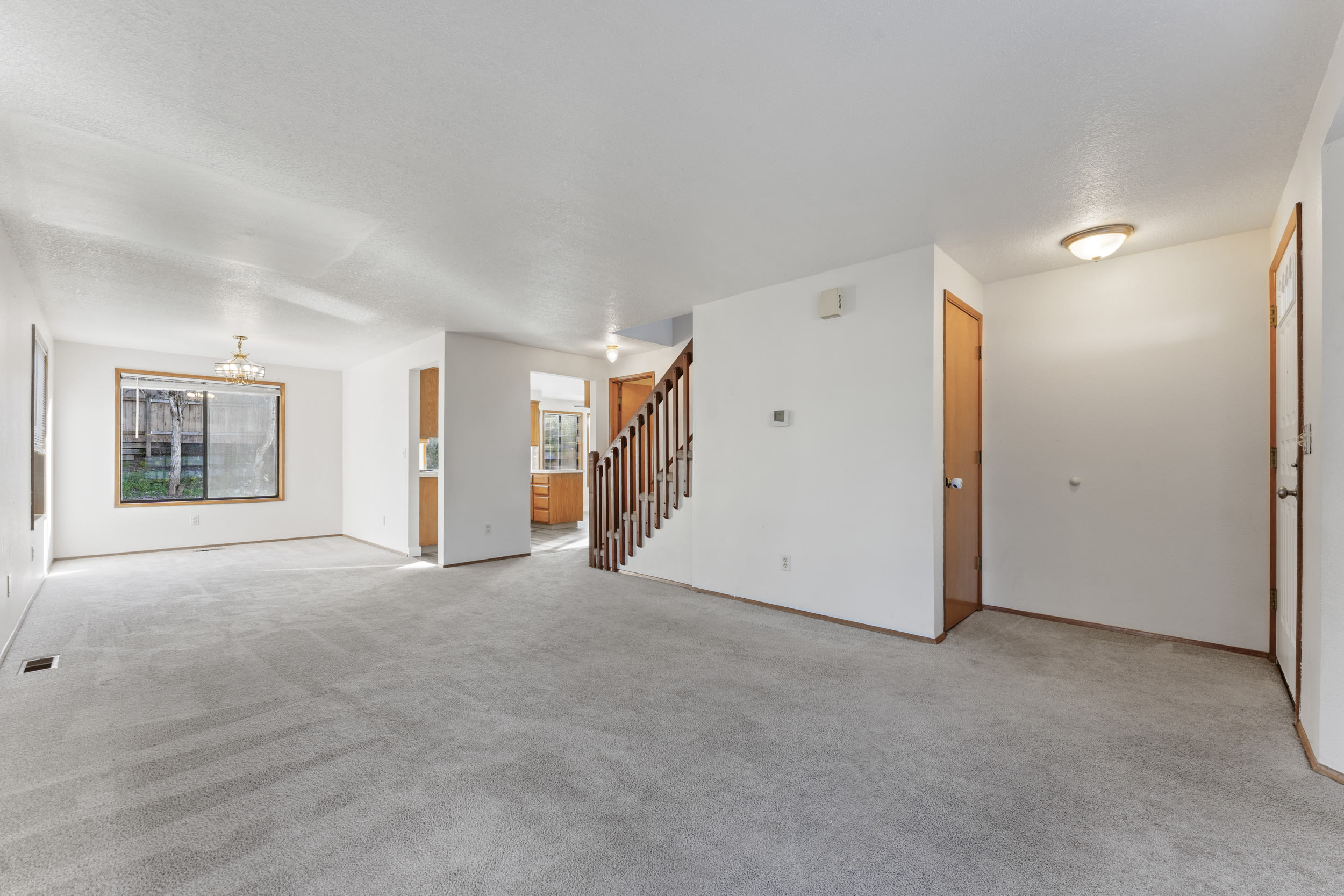 7050 Sw 174th Ave – photo 4