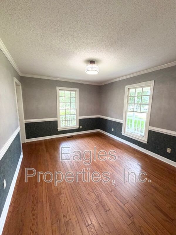 100 Lakeshore Court – photo 4