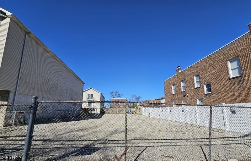716-718 N 6Th St – photo 2