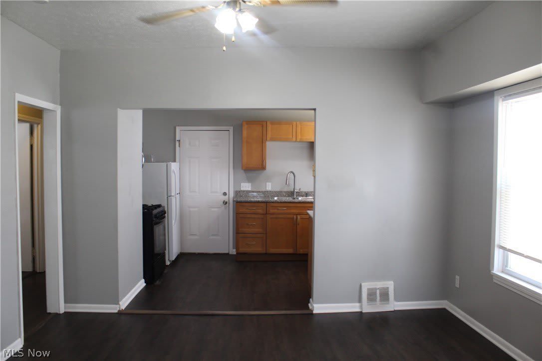 8410 Garfield Boulevard – photo 5