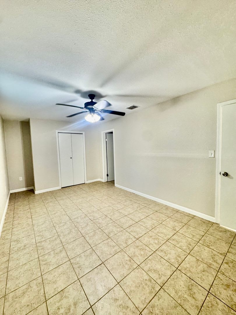 ALL BILL INCLUDED-2 Bedroom / 1 Bath Rental – Southside Neighborhood – photo 5