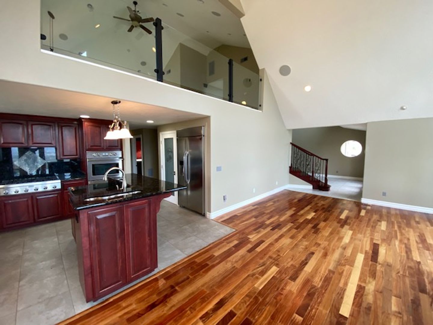 East Medford Luxury View Estate – photo 5