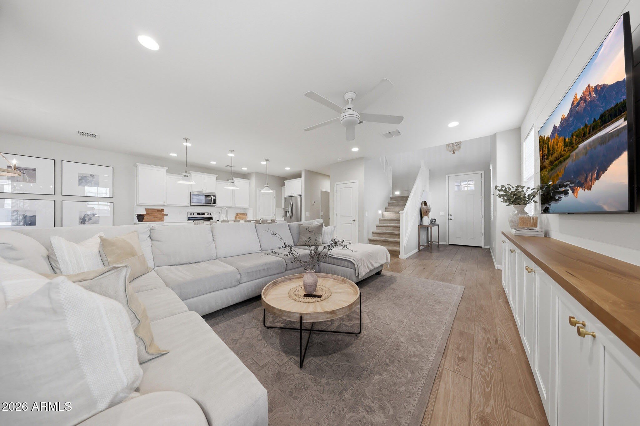 905 S CANAL Drive – photo 4