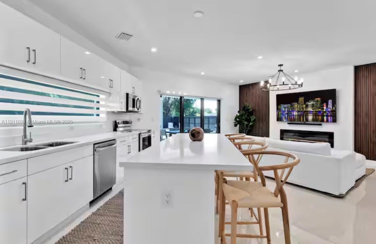 9958 Southwest 216th Street – photo 4