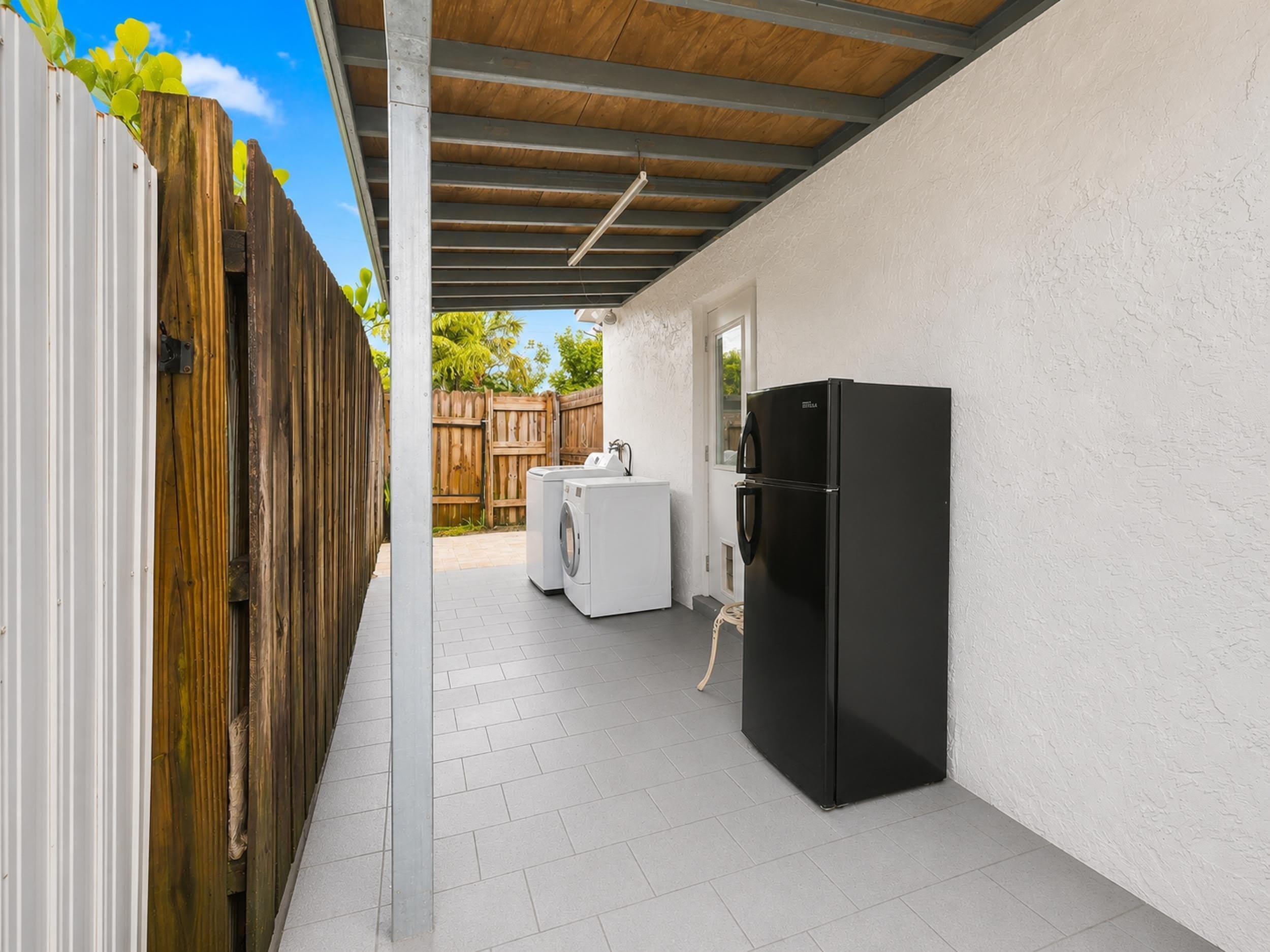 7780 Nw 40Th Street – photo 2