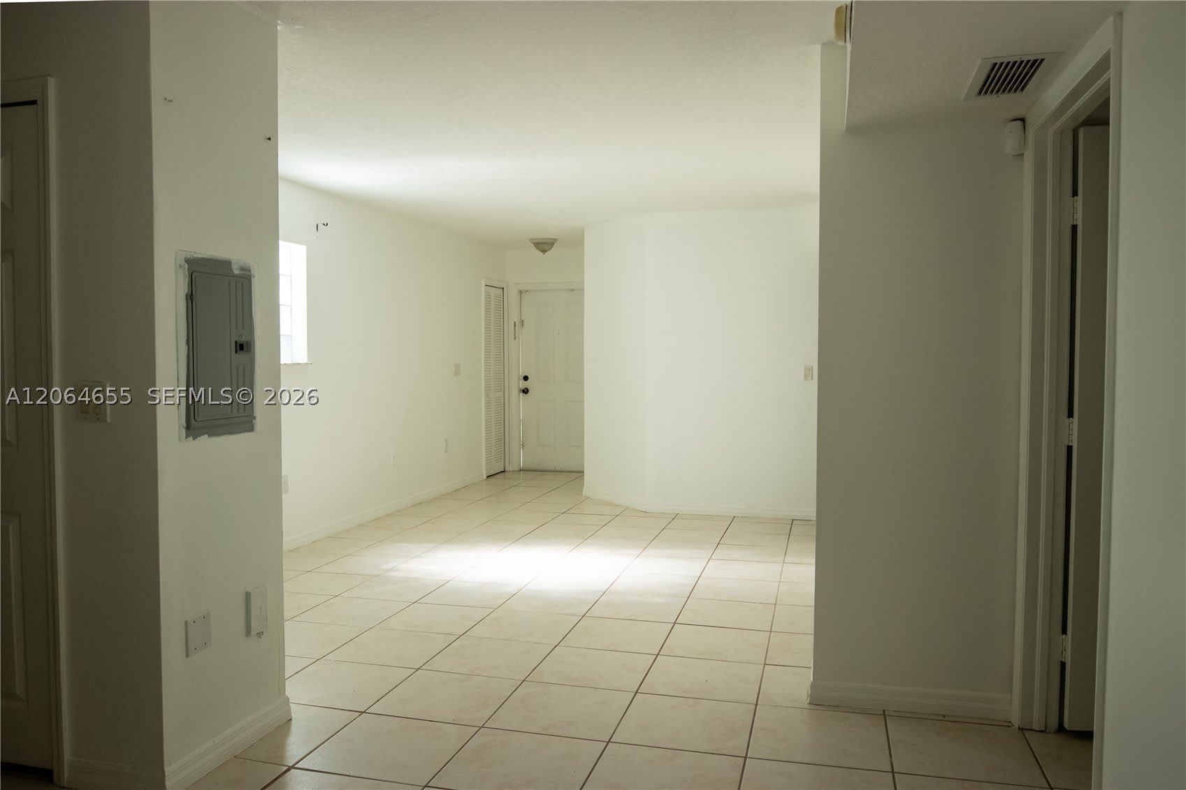 1240 SE 31st Ct – photo 3