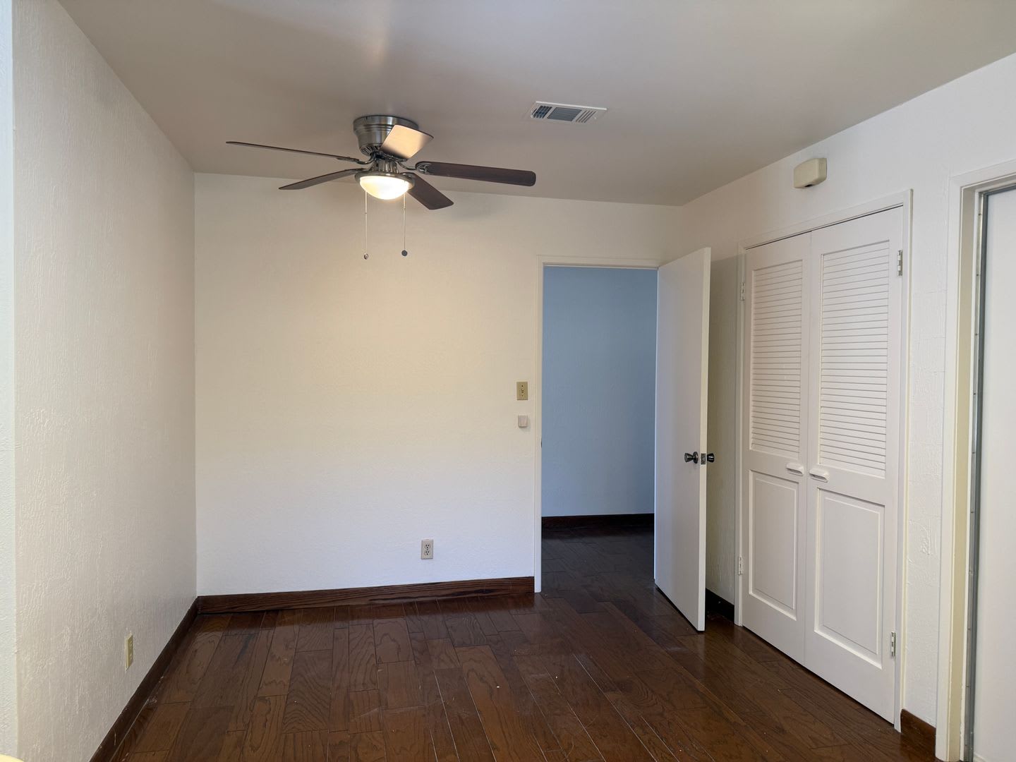 718 Linwood St. – photo 5