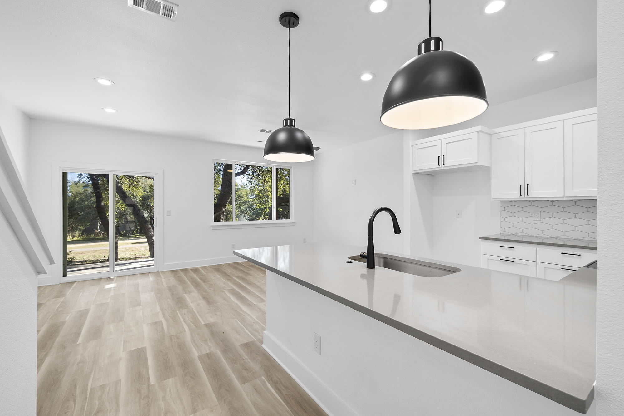 18800 Hogan Circle – photo 2