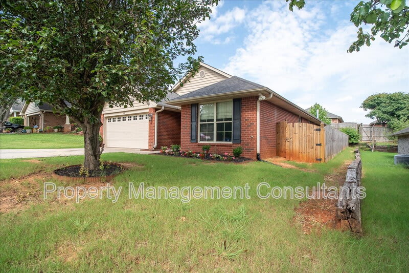108 Oak Shade Drive – photo 3