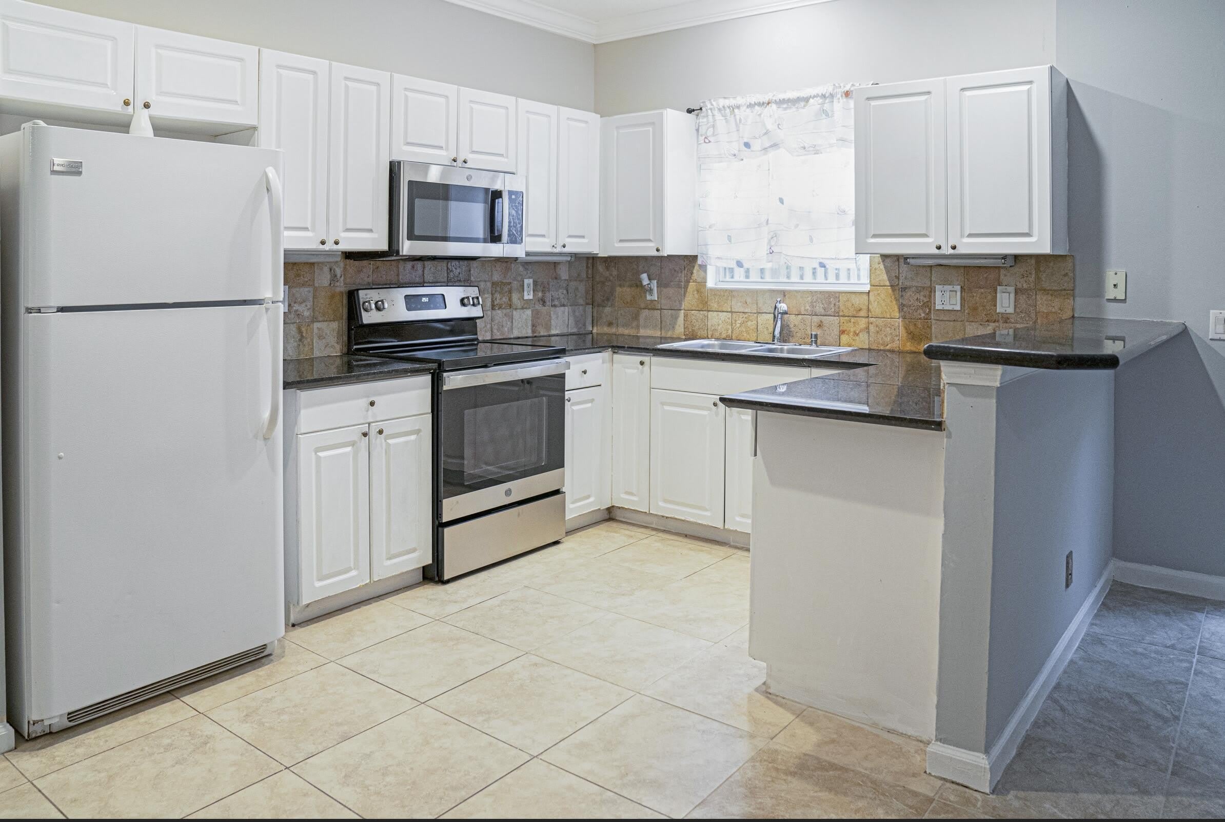130 Baldwin Boulevard – photo 5