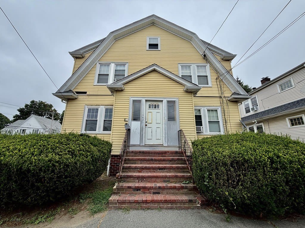 162 South St – photo 1