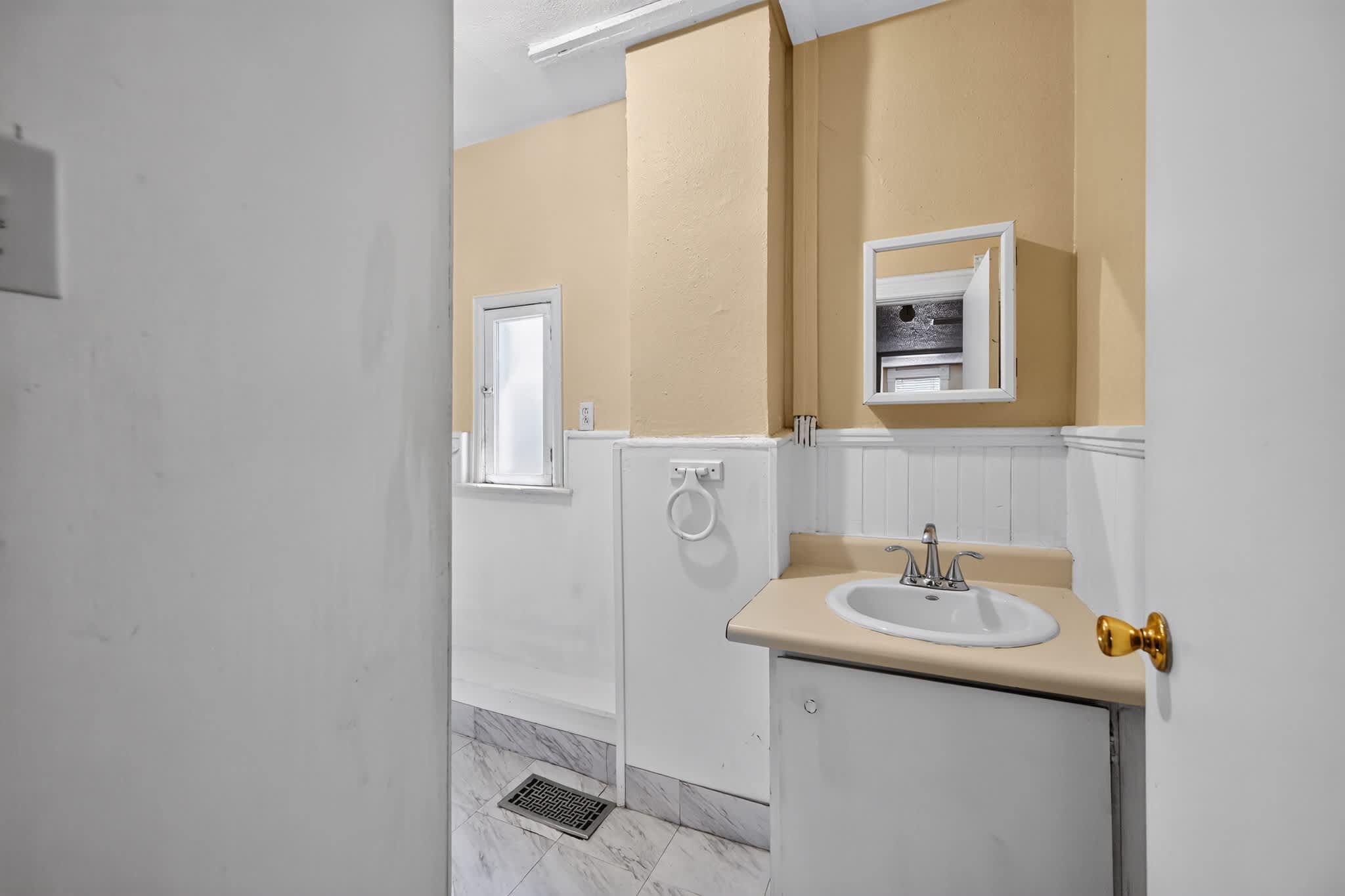 2136 Lafayette Street – photo 4
