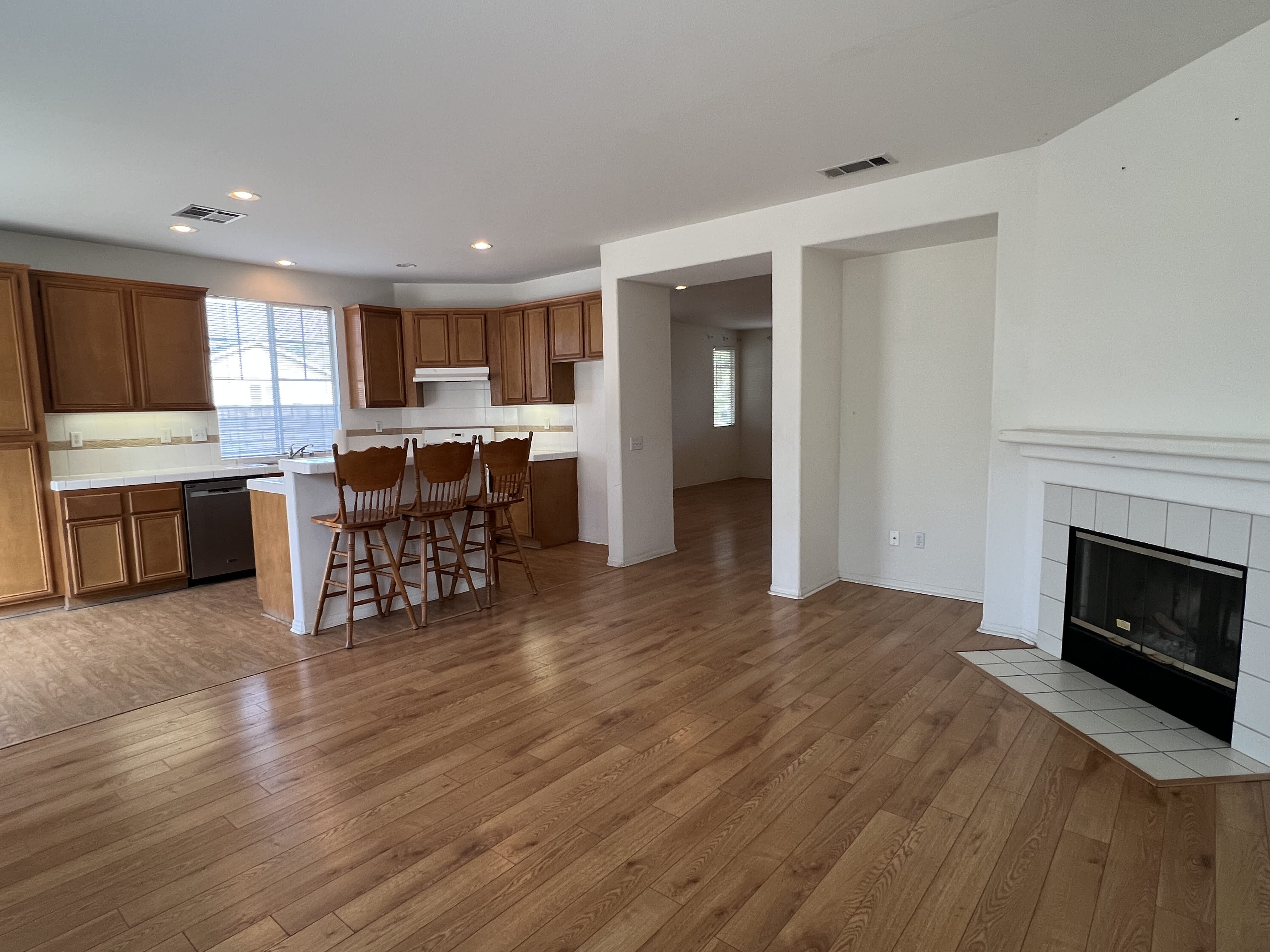 2427 Kellogg Court – photo 3