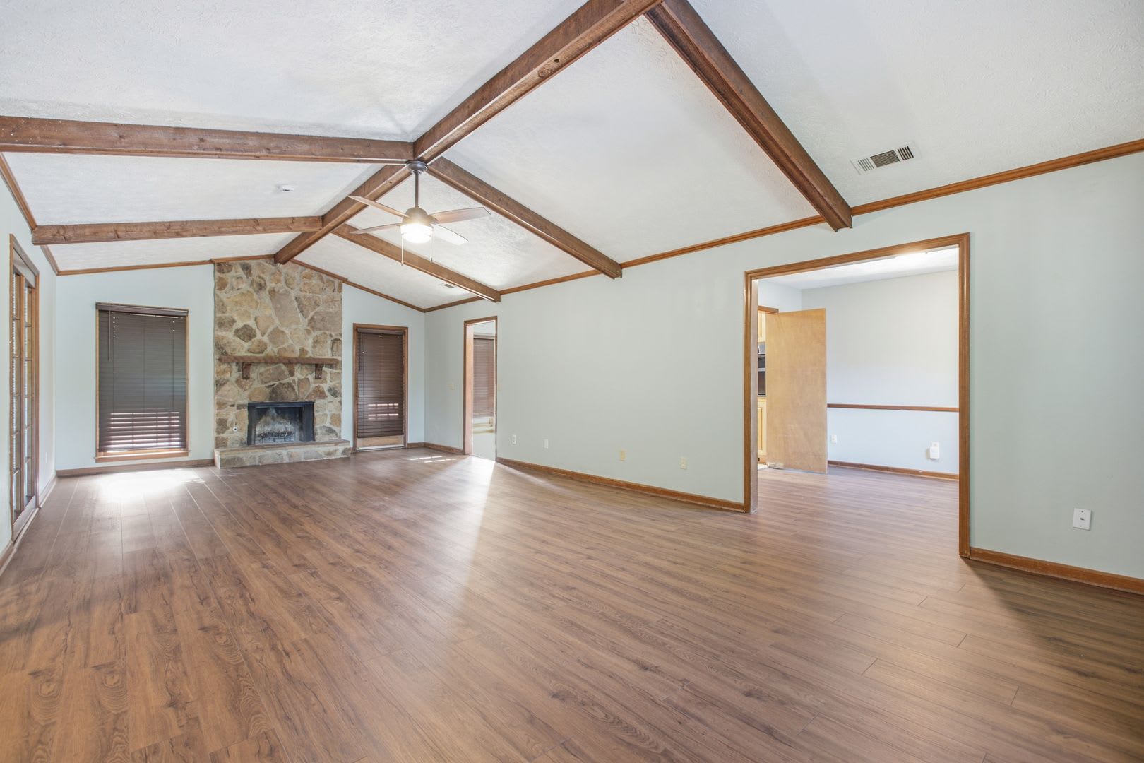 For Rent In North Columbus Available Now – photo 4