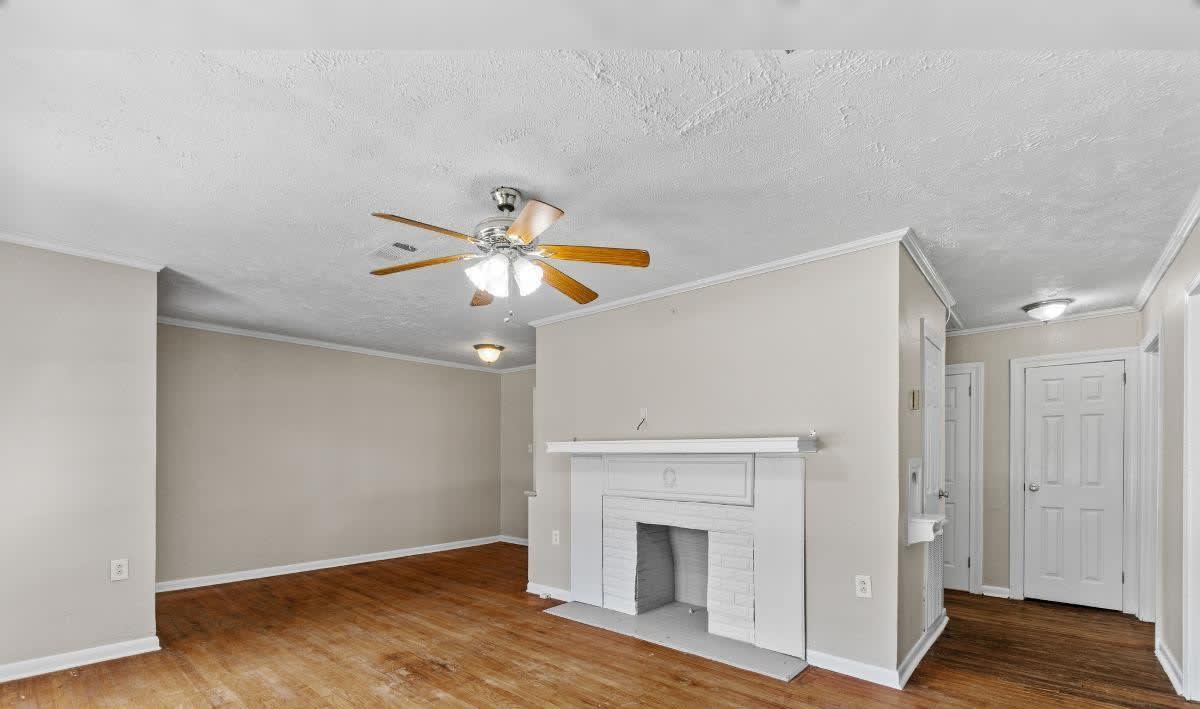 1005 Mamie St – photo 4