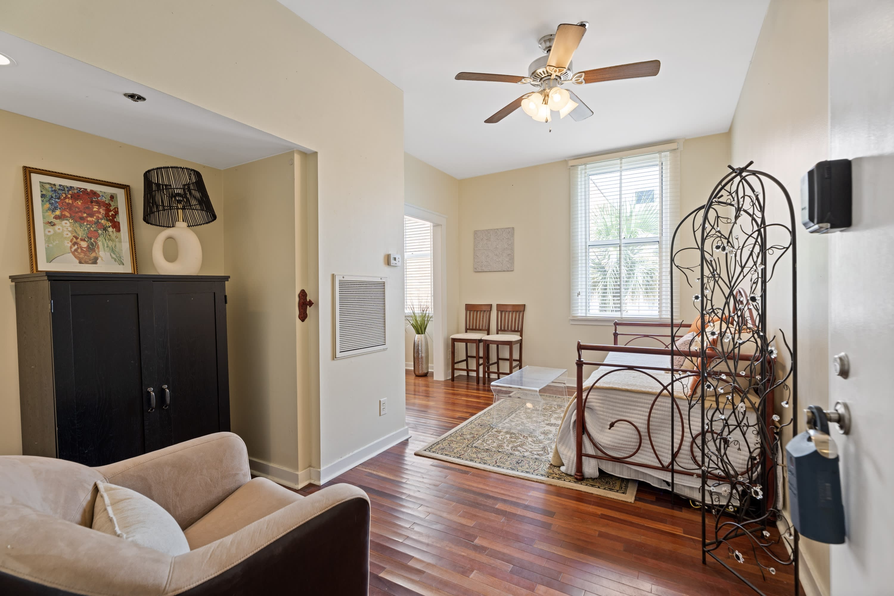 1224 Saint Charles Avenue – photo 5
