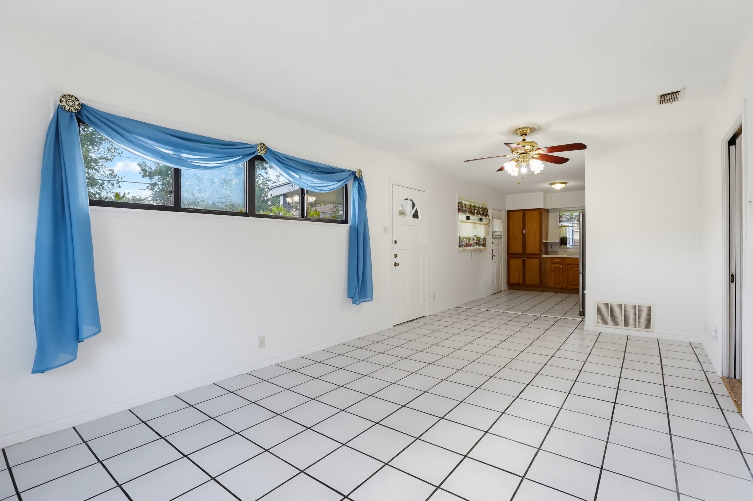 271 Wayside Drive – photo 5