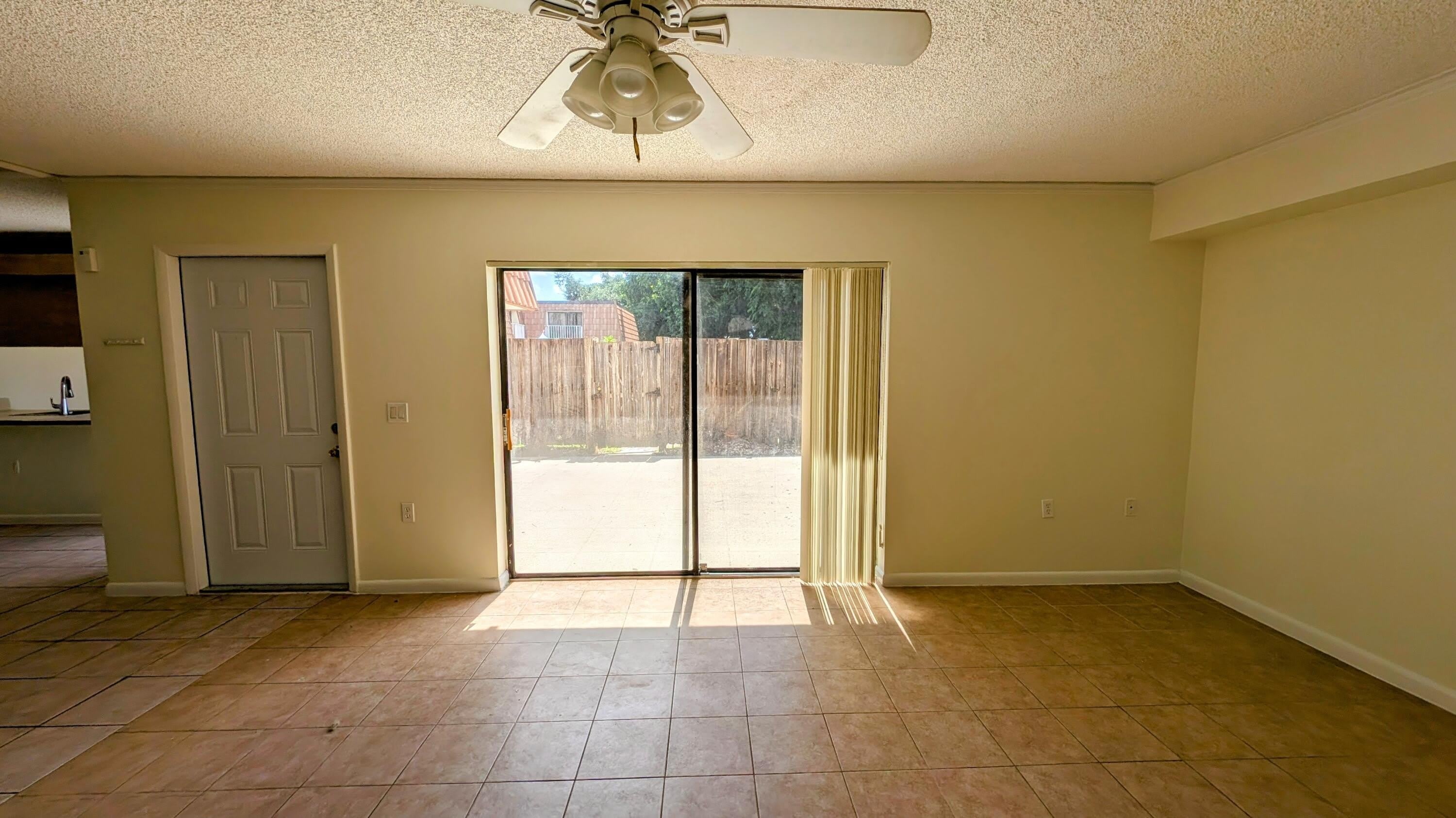 555 Green Springs Place – photo 5