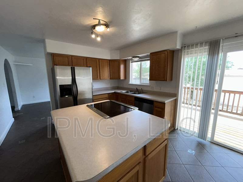 2867 Pinyon Avenue – photo 5