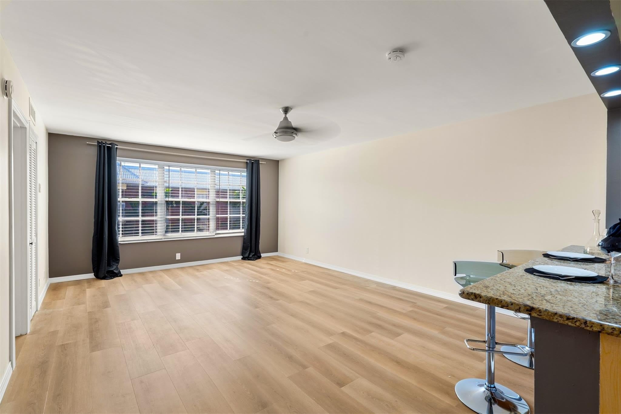 2420 SE 17 – photo 1