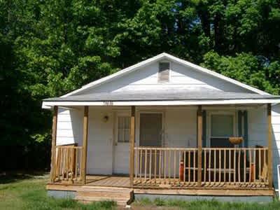 2 Br House Off The Beaten Path In The Brightwood School Area – photo 1