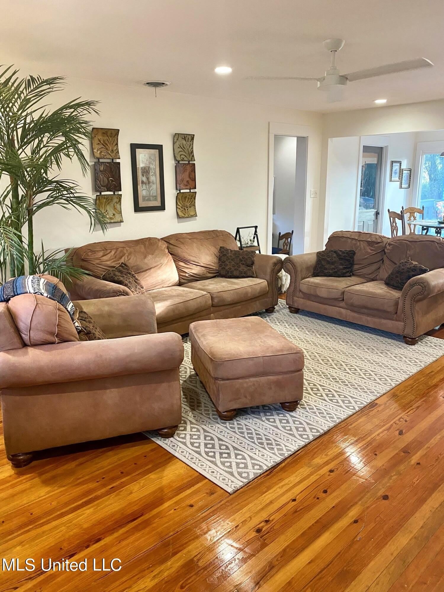 308 Live Oak Street – photo 3