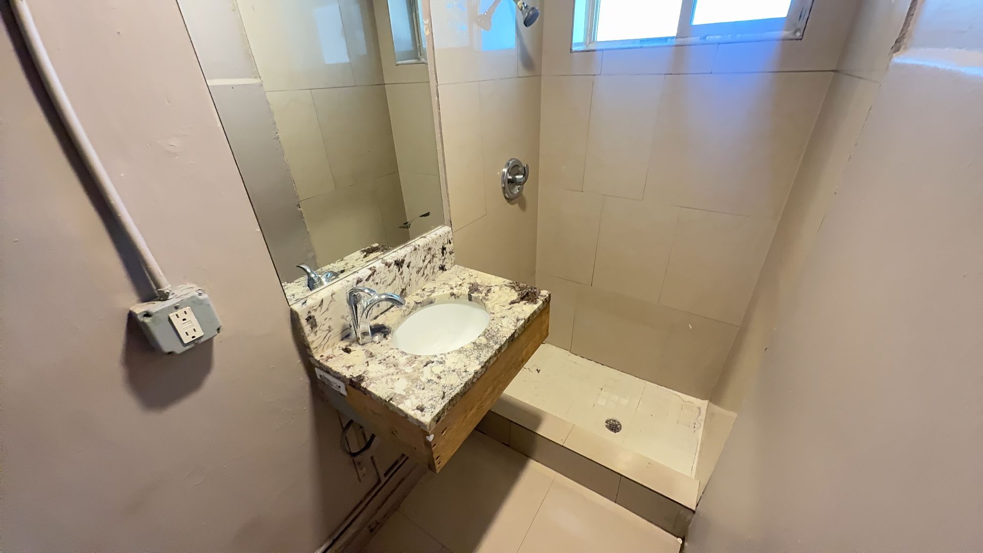 1 Bedroom / 1 Bathroom Apartment in Madras Oregon – photo 5