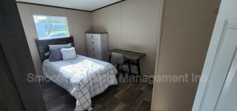 7812 Fleetwood Drive – photo 5