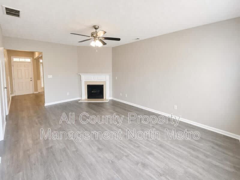 542 Marsh Lake Drive – photo 2