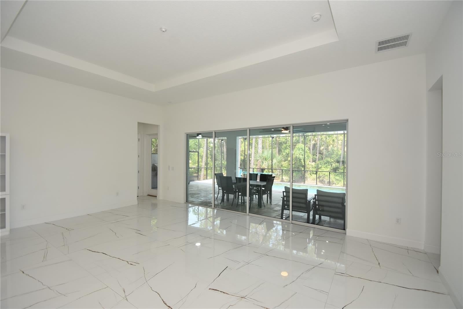 108 PLAIN VIEW Drive – photo 4