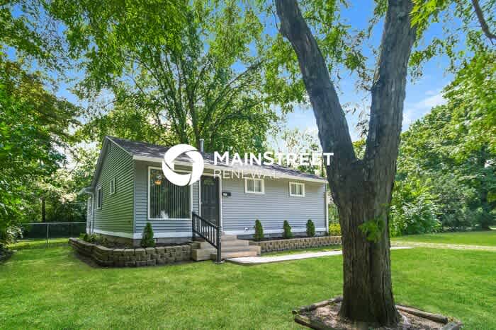 2203 East 67th Street – photo 2