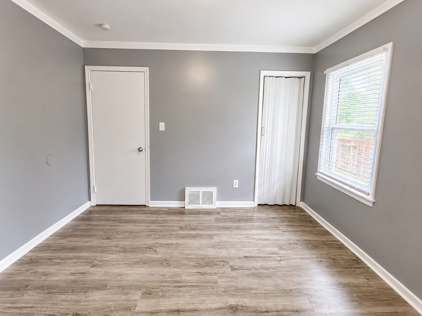 Completely Renovated 3 Bedroom Home For Lease – photo 3