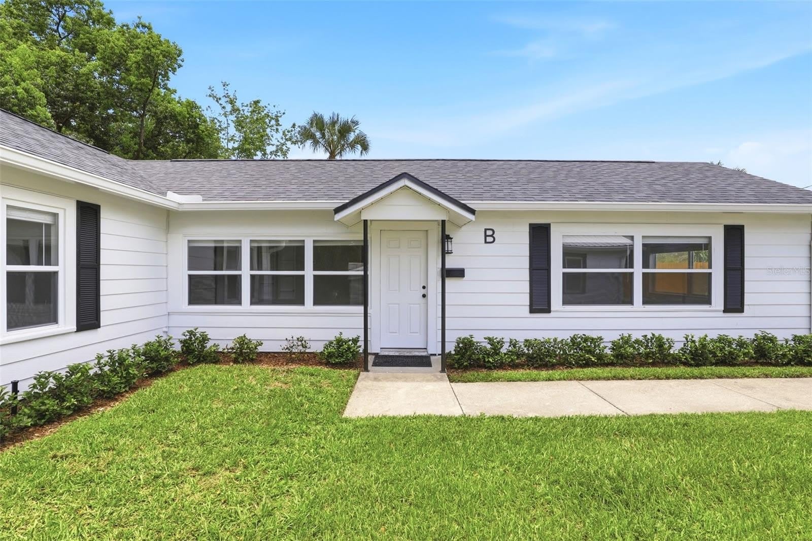 2704 E JEFFERSON Street – photo 2