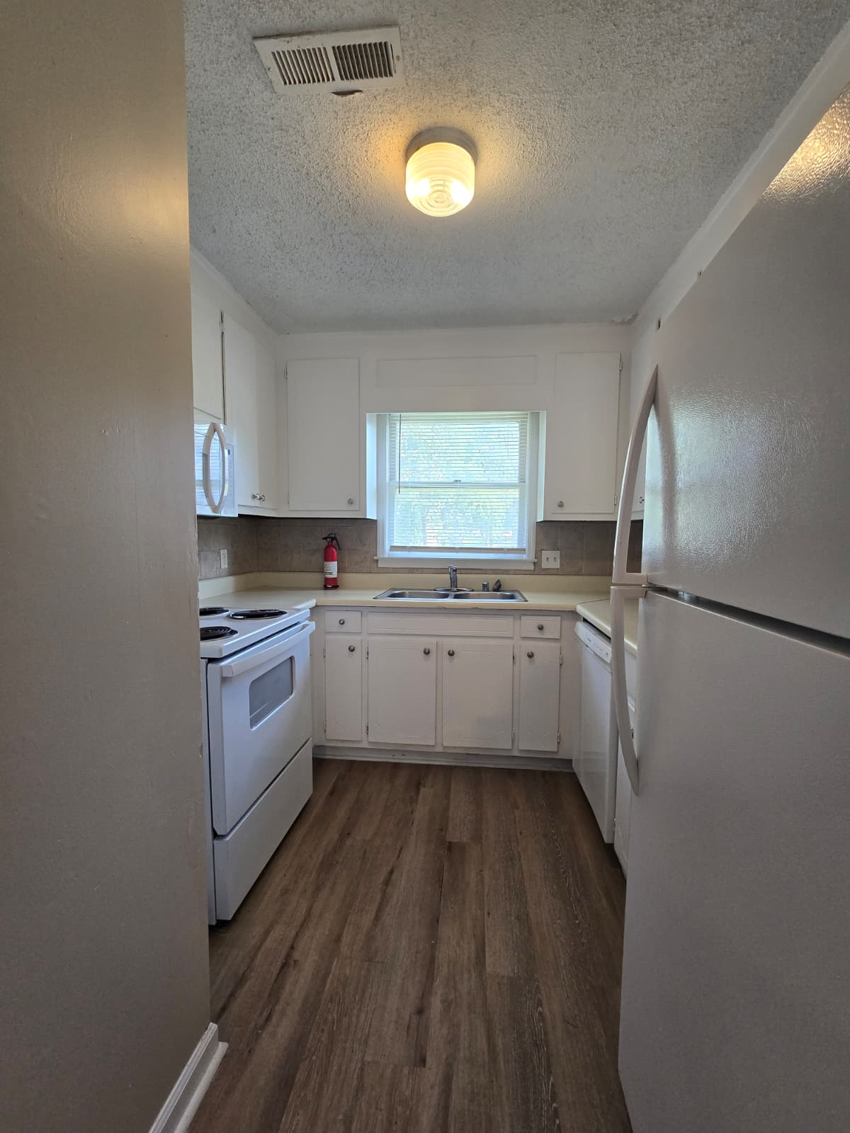 4502 Bonnell Drive Northwest – photo 4