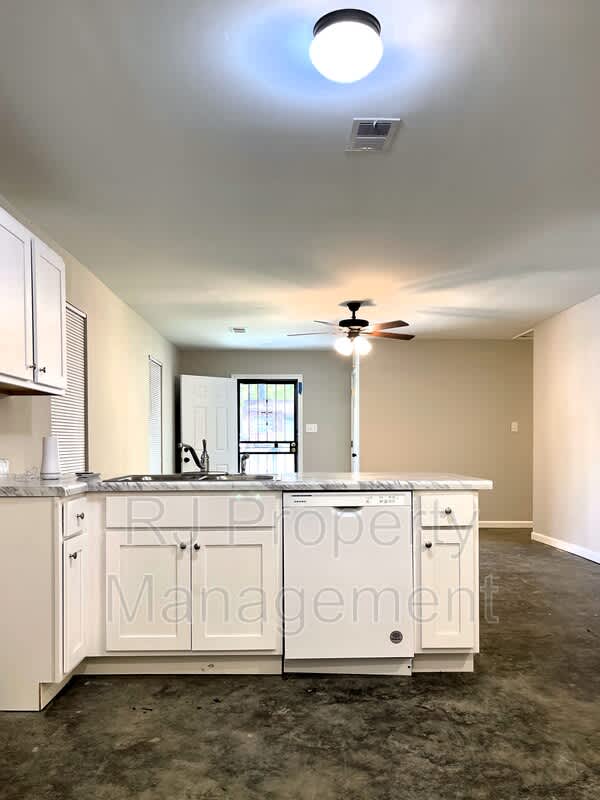 4589 Range Line Rd – photo 5