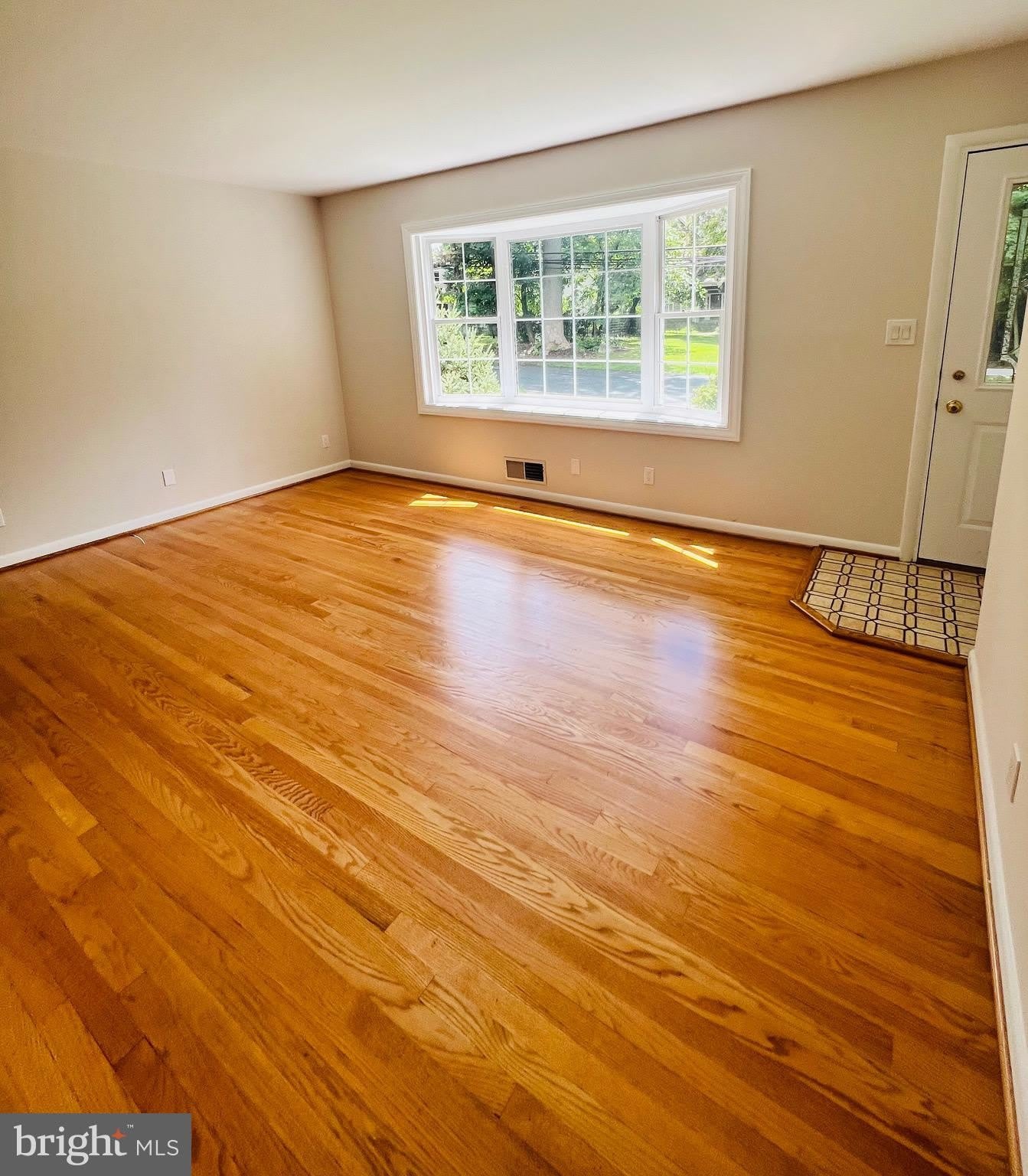 407 ANDERSON Avenue – photo 4